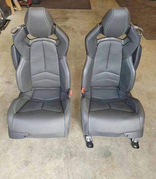 C8 Corvette seats